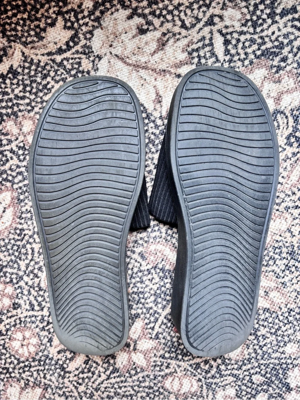 Steve Madden Black Ribbed Slide Sandals with Leather Footbed